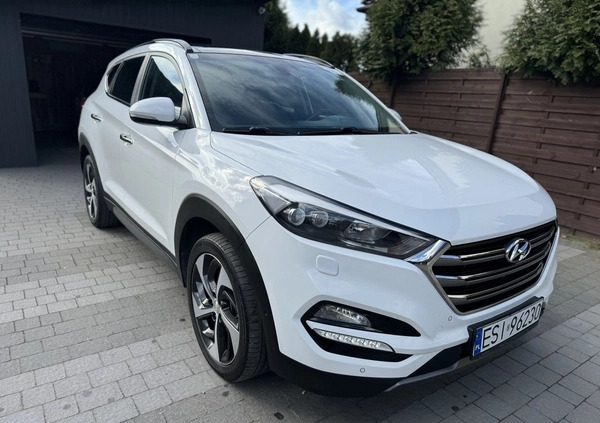 Hyundai Tucson cena 82900 przebieg: 131700, rok produkcji 2016 z Sieradz małe 529